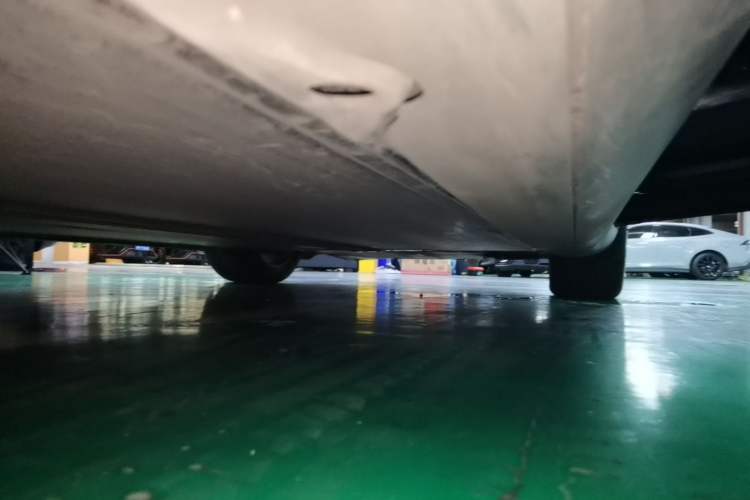 Used Tesla Model Y 2022 Revised Version Rear-Wheel Drive Right Side Sill