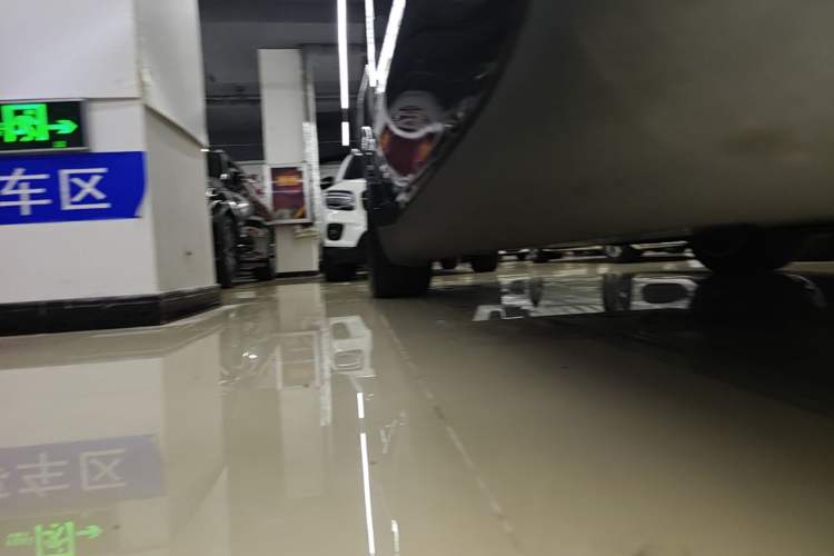 Used Tesla Model Y 2022 Revised Version Rear-Wheel Drive Right Side Sill