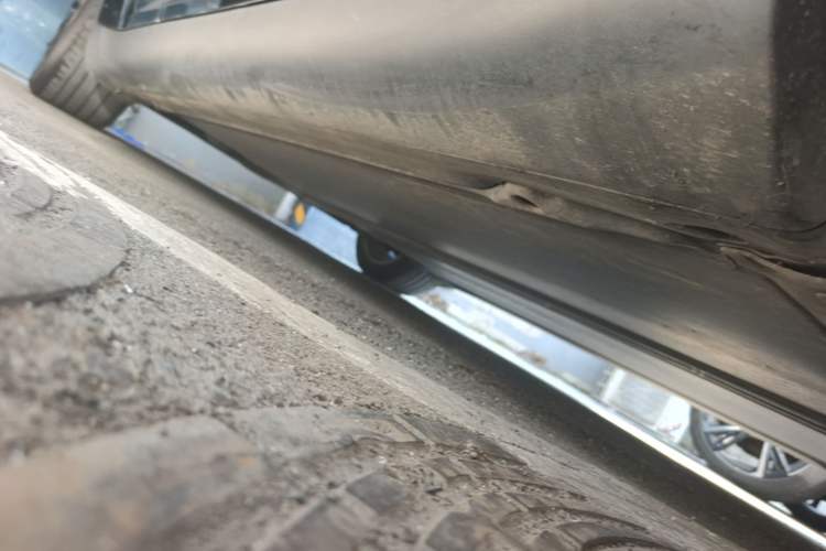 Used Tesla Model Y 2022 Revised Version Rear-Wheel Drive Right Side Sill