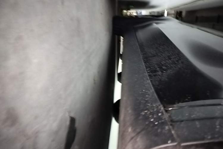 Used Tesla Model Y 2022 Revised Version Rear-Wheel Drive Right Side Sill