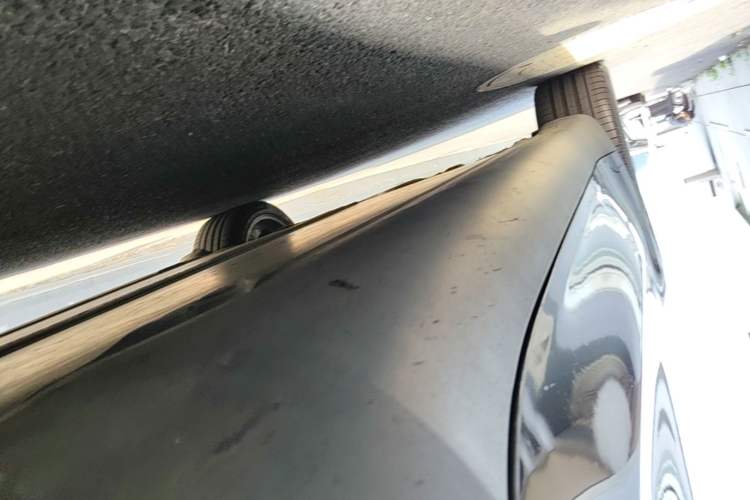 Used Tesla Model Y 2022 Revised Version Rear-Wheel Drive Right Side Sill