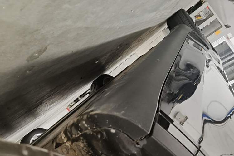 Used Tesla Model Y 2022 Revised Version Rear-Wheel Drive Right Side Sill