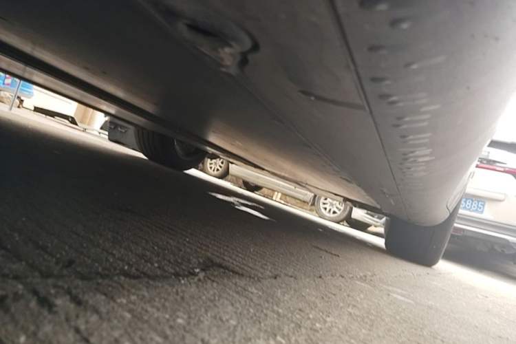 Used Tesla Model Y 2022 Revised Version Rear-Wheel Drive Right Side Sill