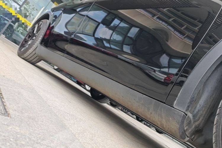 Used Tesla Model Y 2022 Revised Version Long-Range All-Wheel Drive Right Side Sill