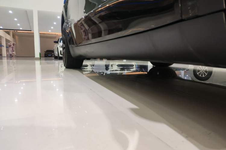 Used Tesla Model Y 2022 Revised Version Long-Range All-Wheel Drive Right Side Sill