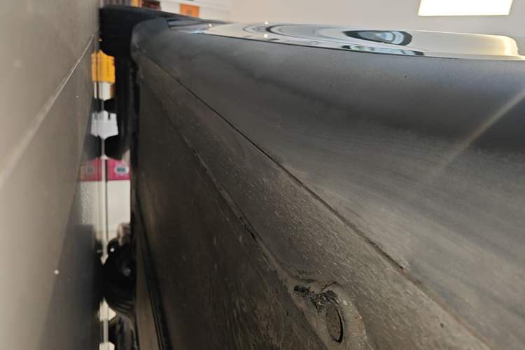 Used Tesla Model Y 2022 Revised Version Rear-Wheel Drive Right Side Sill