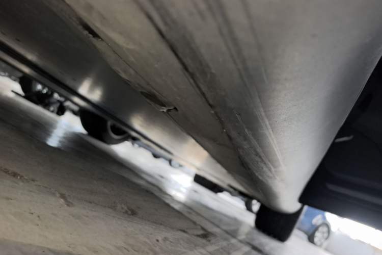 Used Tesla Model Y 2022 Revised Version Rear-Wheel Drive Right Side Sill
