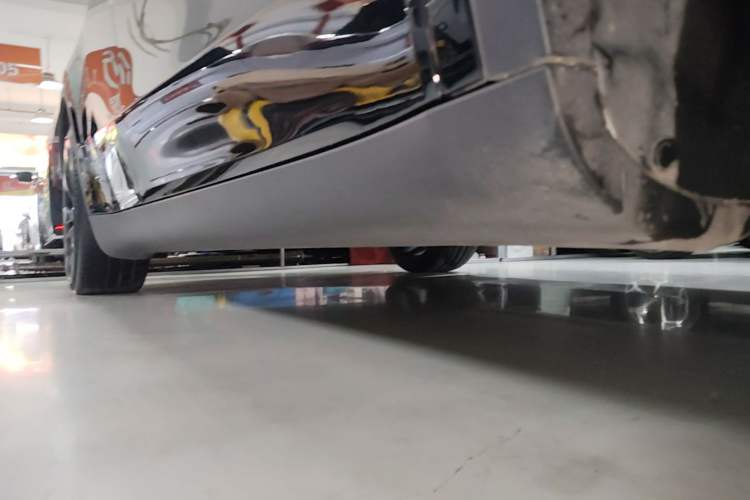 Used Tesla Model Y 2022 Revised Version Long-Range All-Wheel Drive Right Side Sill