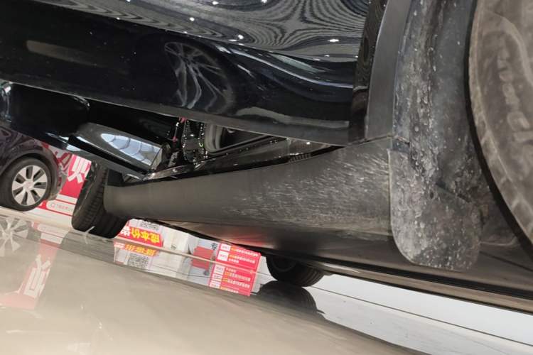 Used Tesla Model Y 2022 Revised Version Rear-Wheel Drive Right Side Sill