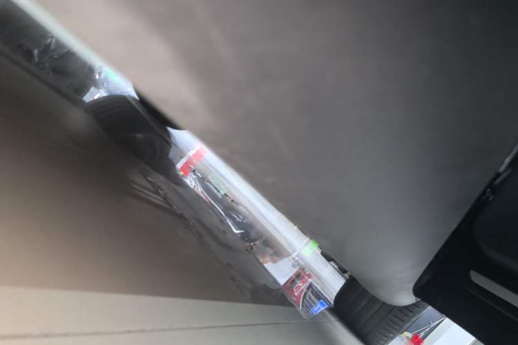 Used Tesla Model Y 2022 Revised Version Rear-Wheel Drive Right Side Sill
