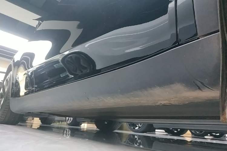 Used Tesla Model Y 2022 Revised Version Rear-Wheel Drive Right Side Sill