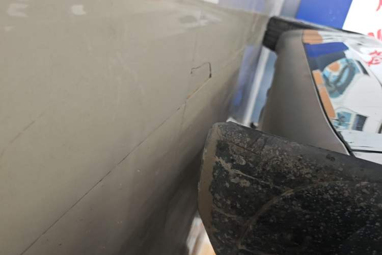 Used Tesla Model Y 2022 Revised Version Rear-Wheel Drive Right Side Sill