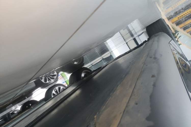 Used Tesla Model Y 2022 Revised Version Long-Range All-Wheel Drive Right Side Sill