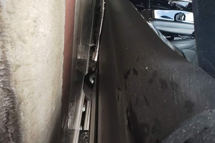 Used Tesla Model Y 2022 Revised Version Rear-Wheel Drive Right Side Sill