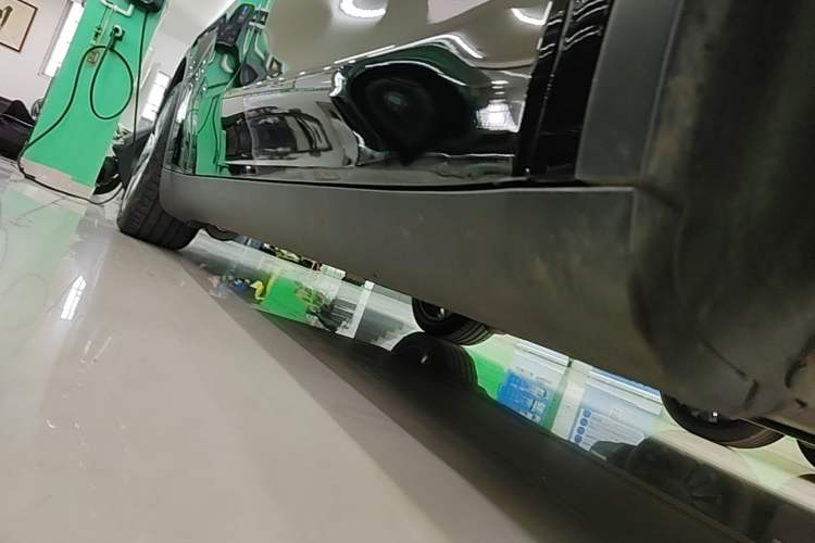 Used Tesla Model Y 2022 Revised Version Rear-Wheel Drive Right Side Sill
