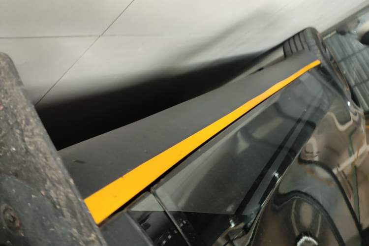 Used Tesla Model Y 2022 Rear-Wheel-Drive Version Right Side Sill
