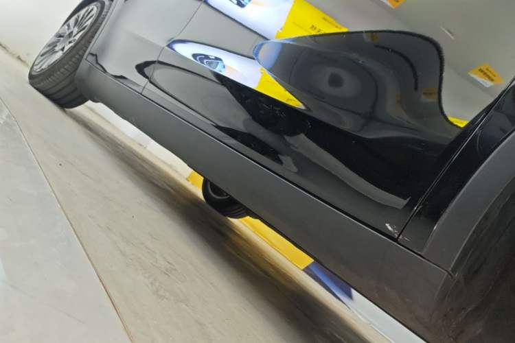 Used Tesla Model Y 2022 Revised Version Rear-Wheel Drive Right Side Sill