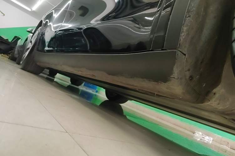 Used Tesla Model Y 2022 Revised Version Rear-Wheel Drive Right Side Sill