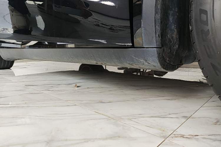 Used Tesla Model Y 2022 Revised Version Rear-Wheel Drive Right Side Sill