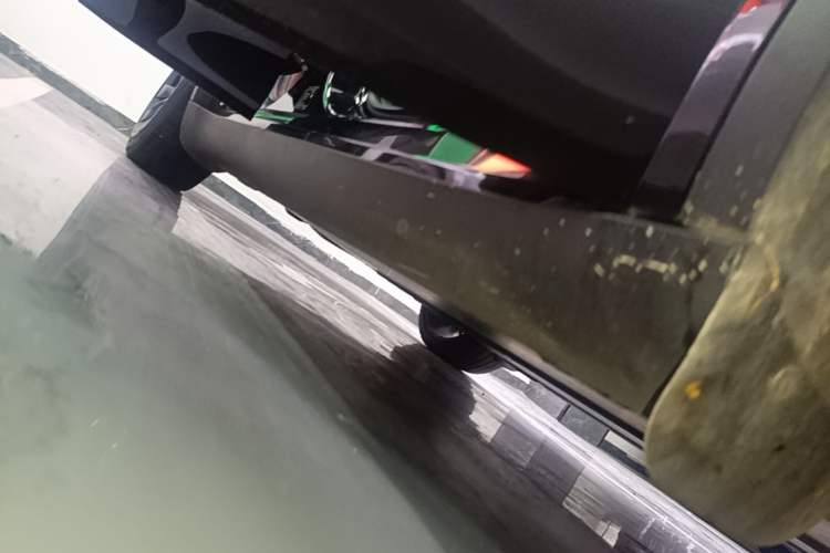 Used Tesla Model Y 2022 Revised Version Rear-Wheel Drive Right Side Sill