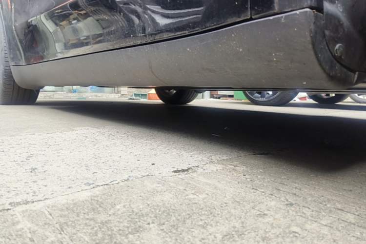 Used Tesla Model Y 2022 Revised Version Rear-Wheel Drive Right Side Sill