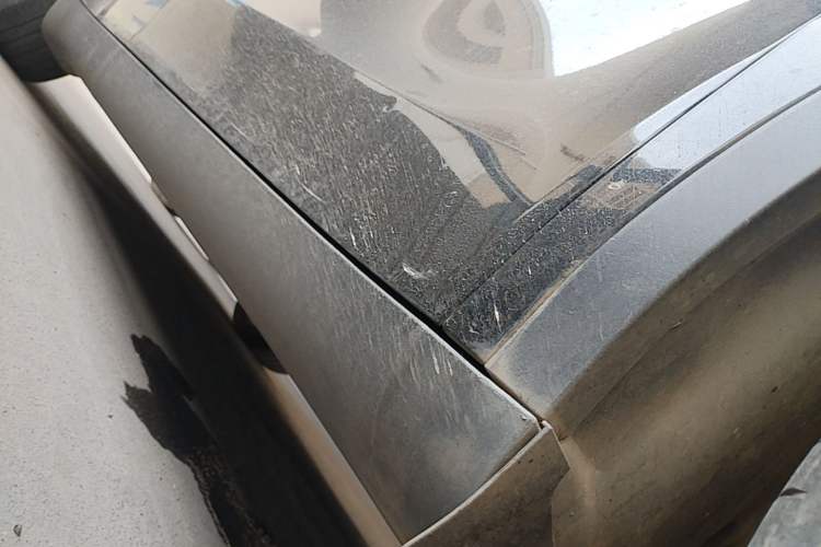 Used Tesla Model Y 2022 Rear-Wheel-Drive Version Right Side Sill