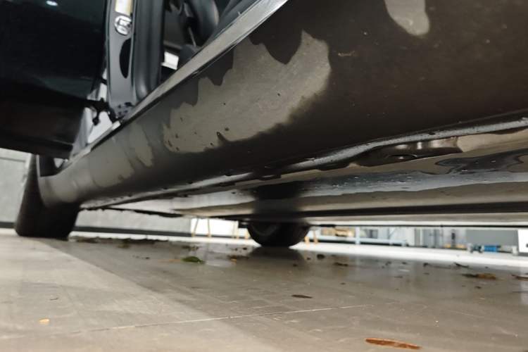 Used Tesla Model Y 2022 Revised Version Rear-Wheel Drive Right Side Sill