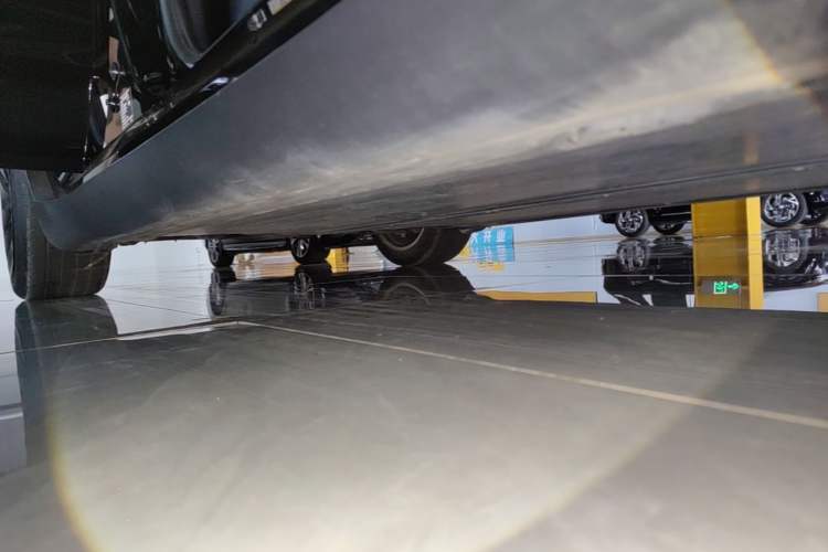 Used Tesla Model Y 2022 Revised Version Rear-Wheel Drive Right Side Sill