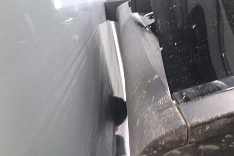Used Tesla Model Y 2022 Revised Version Rear-Wheel Drive Right Side Sill