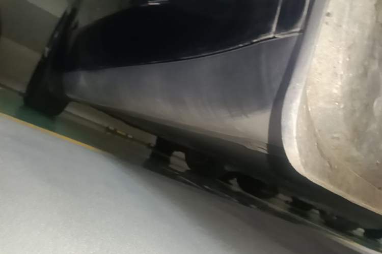 Used Tesla Model Y 2022 Revised Version Rear-Wheel Drive Right Side Sill