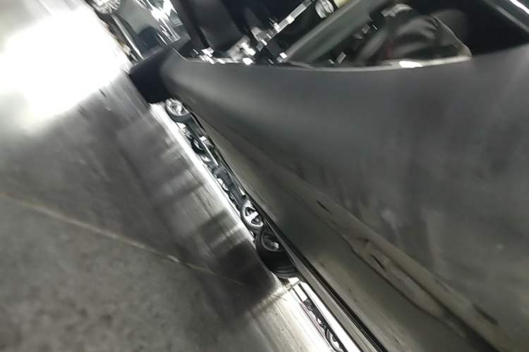 Used Tesla Model Y 2022 Revised Version Rear-Wheel Drive Right Side Sill
