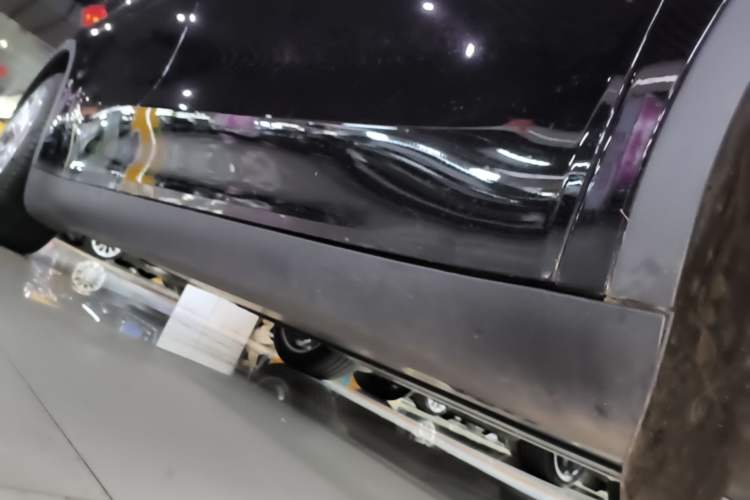 Used Tesla Model Y 2022 Revised Version Rear-Wheel Drive Right Side Sill