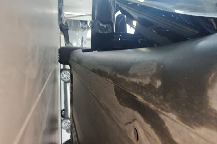 Used Tesla Model Y 2022 Revised Version Rear-Wheel Drive Right Side Sill