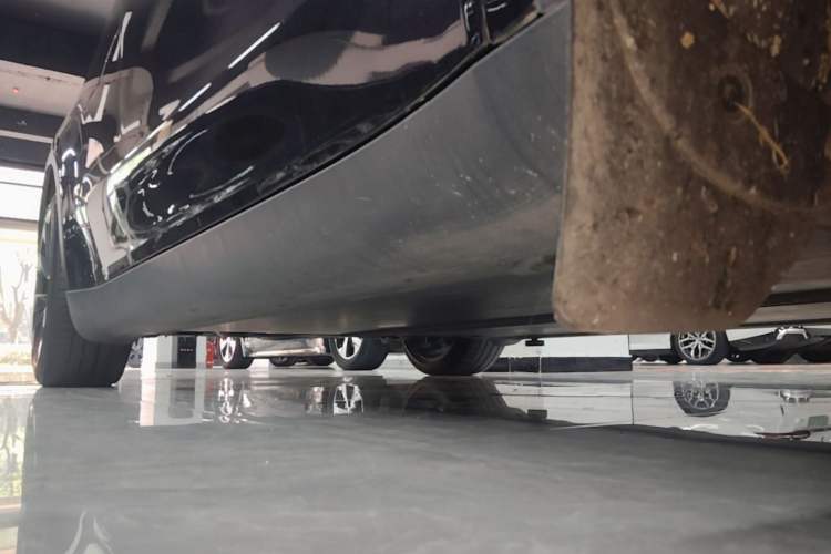 Used Tesla Model Y 2022 Revised Version Rear-Wheel Drive Right Side Sill