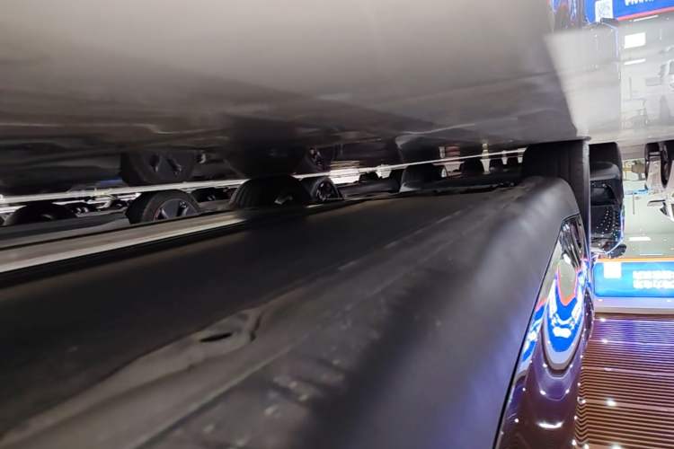 Used Tesla Model Y 2022 Revised Version Rear-Wheel Drive Right Side Sill