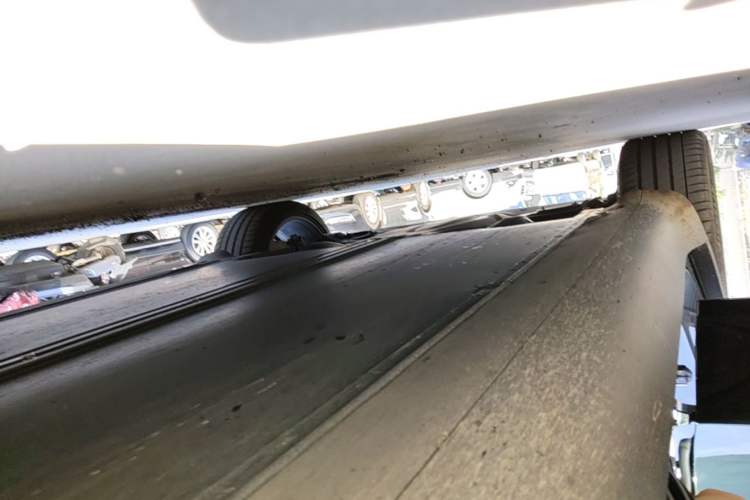 Used Tesla Model Y 2022 Revised Version Long-Range All-Wheel Drive Right Side Sill