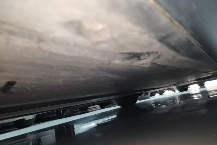 Used Tesla Model Y 2022 Rear-Wheel-Drive Version Right Side Sill