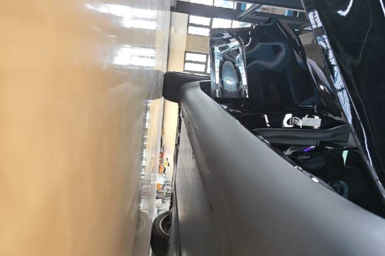 Used Tesla Model Y 2022 Revised Version Rear-Wheel Drive Right Side Sill