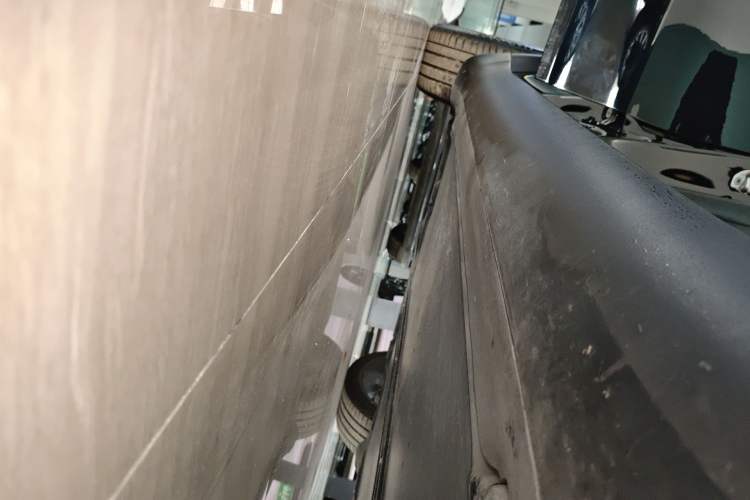 Used Tesla Model Y 2022 Revised Version Rear-Wheel Drive Right Side Sill