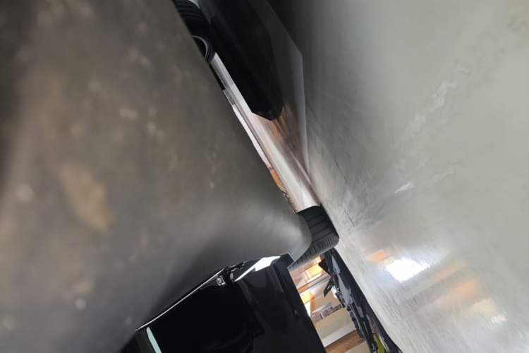 Used Tesla Model Y 2022 Revised Version Rear-Wheel Drive Right Side Sill