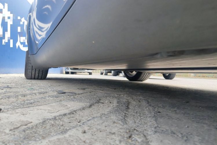 Used Tesla Model Y 2022 Revised Version Rear-Wheel Drive Right Side Sill