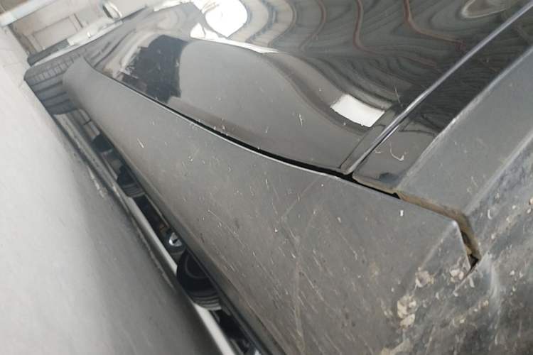Used Tesla Model Y 2022 Rear-Wheel-Drive Version Right Side Sill