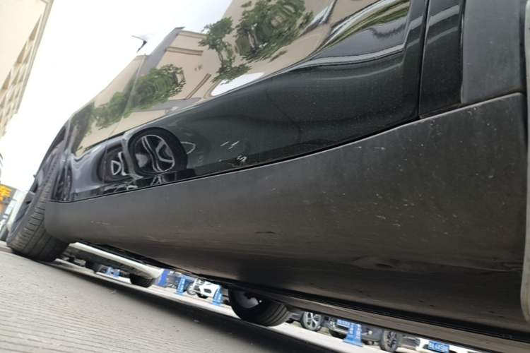 Used Tesla Model Y 2022 Revised Version Rear-Wheel Drive Right Side Sill