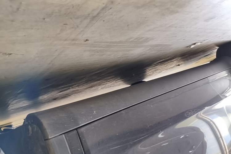 Used Tesla Model Y 2022 Rear-Wheel-Drive Version Right Side Sill