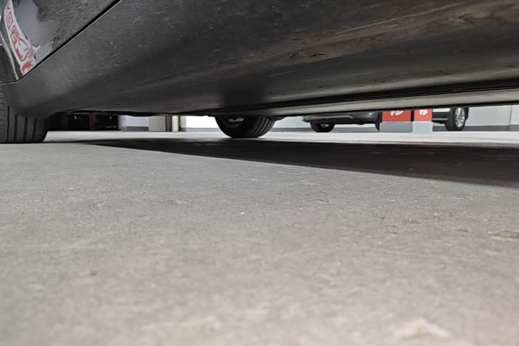 Used Tesla Model Y 2022 Revised Version Rear-Wheel Drive Right Side Sill