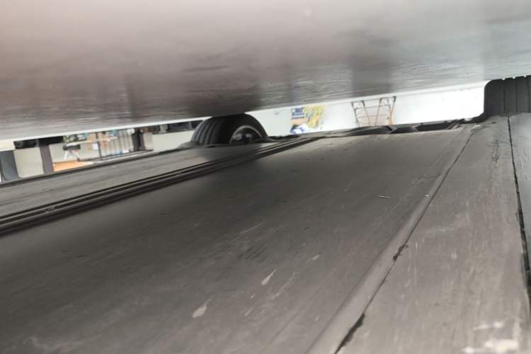 Used Tesla Model Y 2022 Revised Version Rear-Wheel Drive Right Side Sill