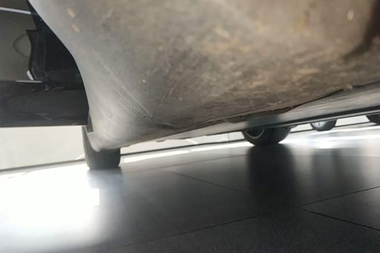 Used Tesla Model Y 2022 Revised Version Rear-Wheel Drive Right Side Sill