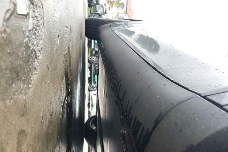 Used Tesla Model Y 2022 Revised Version Rear-Wheel Drive Right Side Sill
