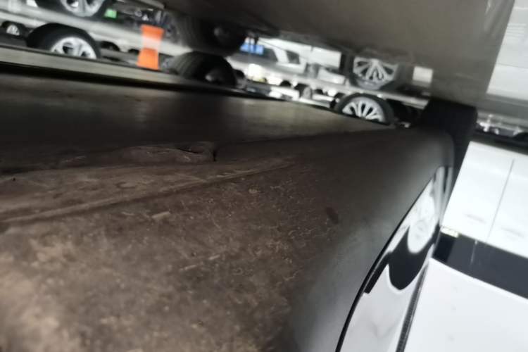 Used Tesla Model Y 2022 Revised Version Rear-Wheel Drive Right Side Sill