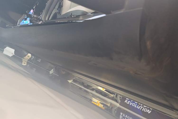 Used Tesla Model Y 2022 Revised Version Rear-Wheel Drive Right Side Sill